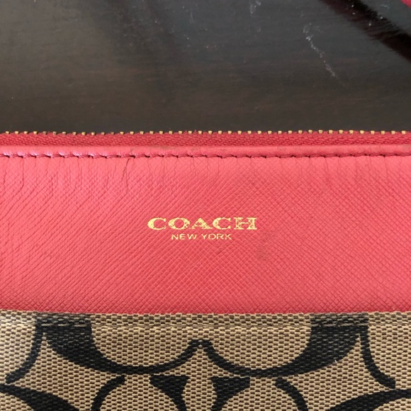 COACH Pink, Brown Messenger Crossbody Bag - Picture 3 of 5